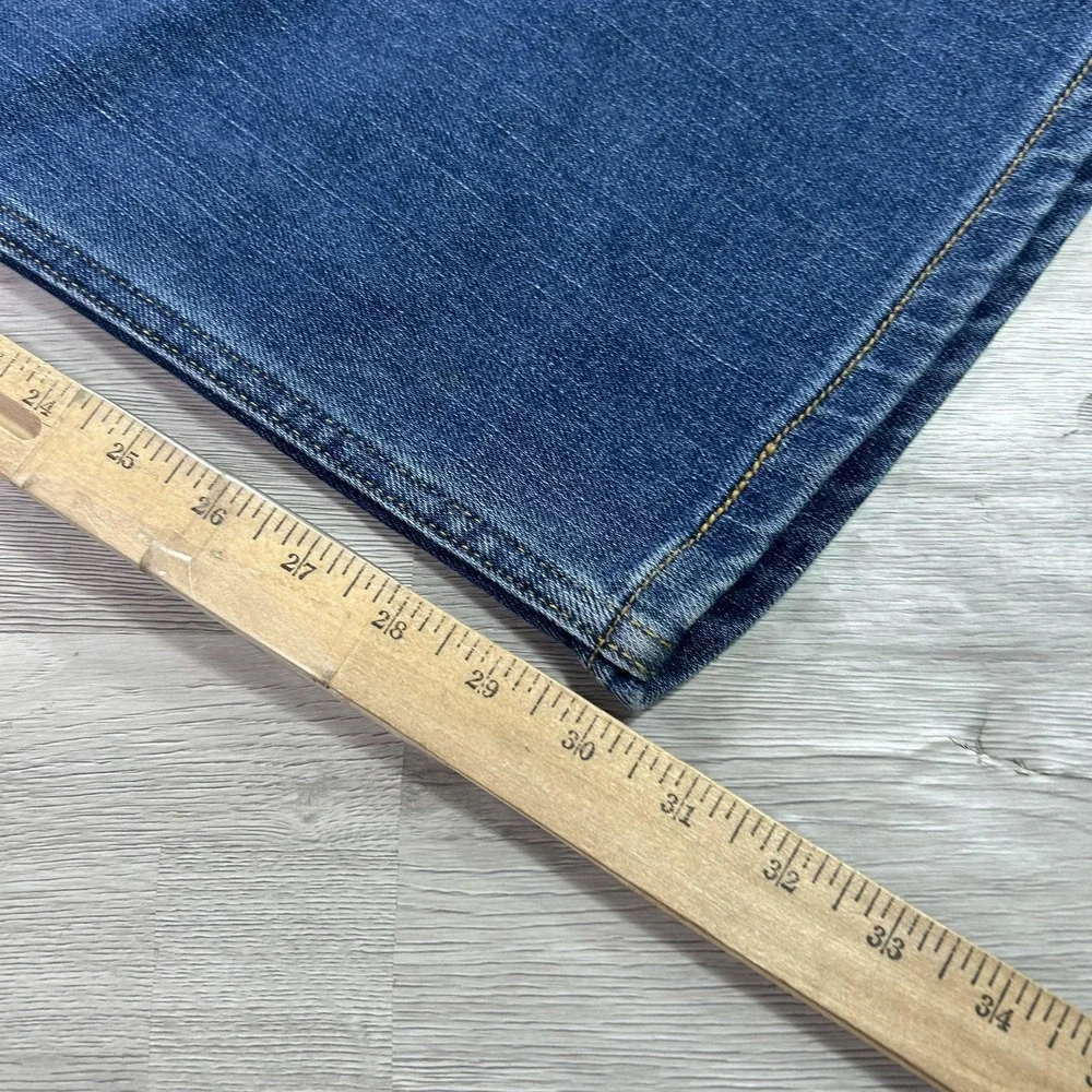NEW Levis 550 Relaxed Jeans Mens 60x30 Blue Tapered Denim Big & Tall Med Wash